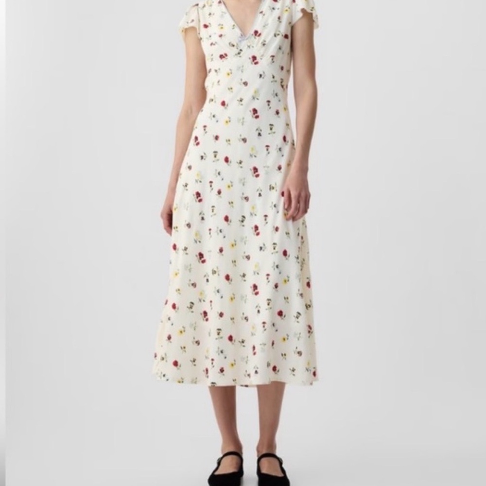 White Floral Midi Dress with V-Neck